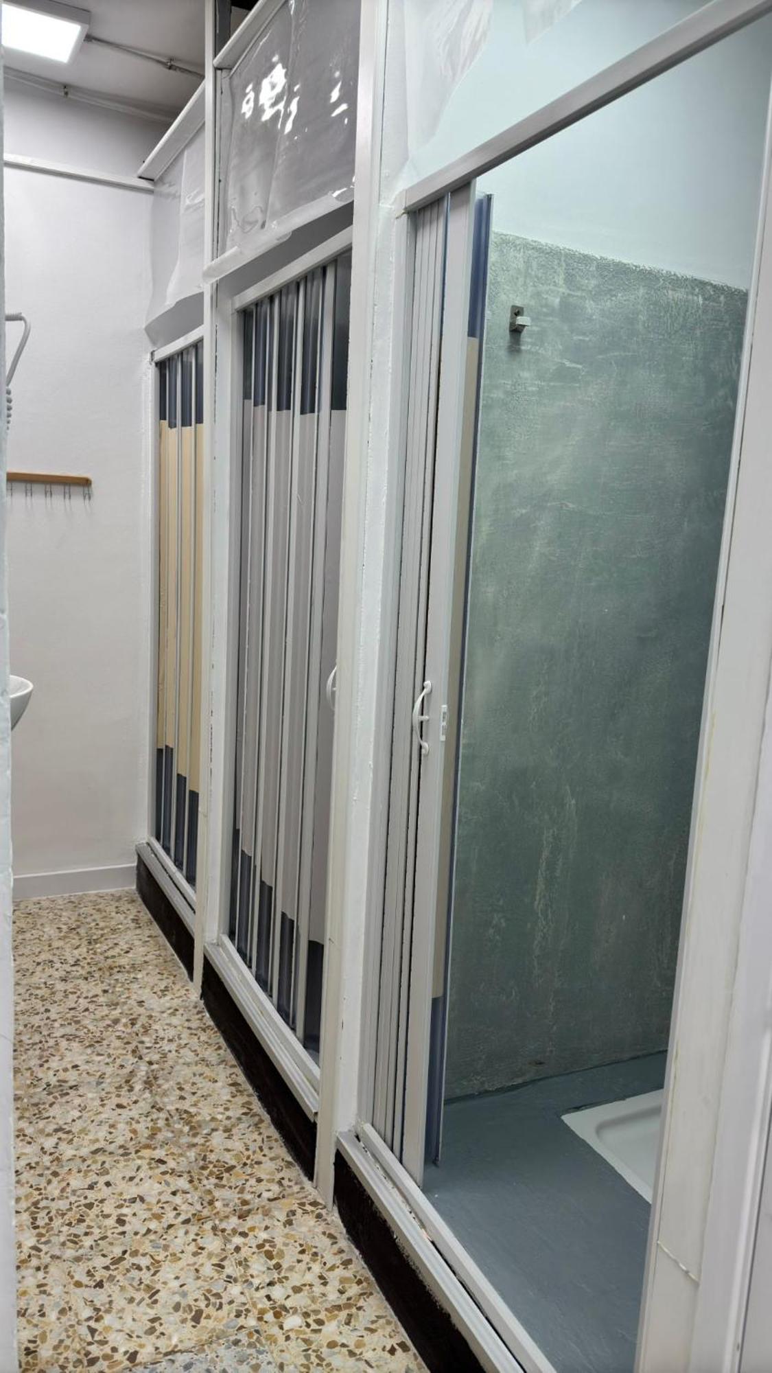 Hostel Puerta Del Angel มาดริด ภายนอก รูปภาพ